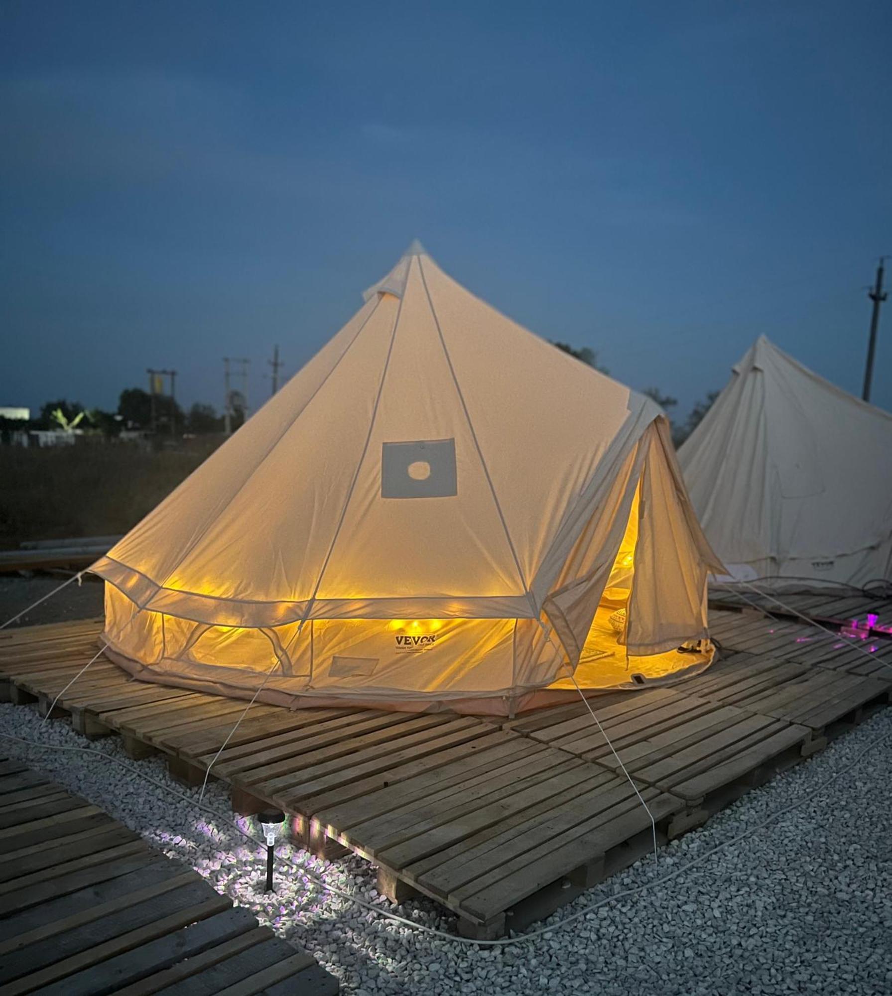 Meme Glamping Hotell Corbu  Eksteriør bilde