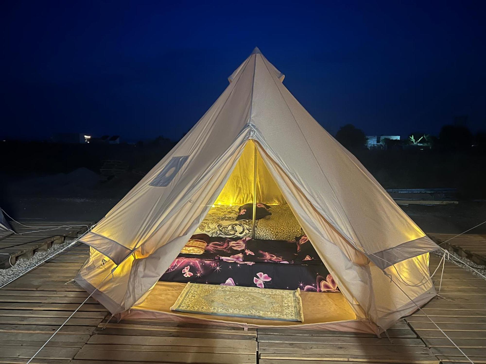 Meme Glamping Hotell Corbu  Eksteriør bilde