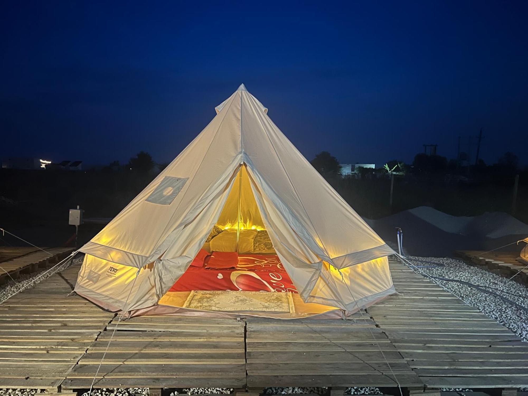 Meme Glamping Hotell Corbu  Eksteriør bilde