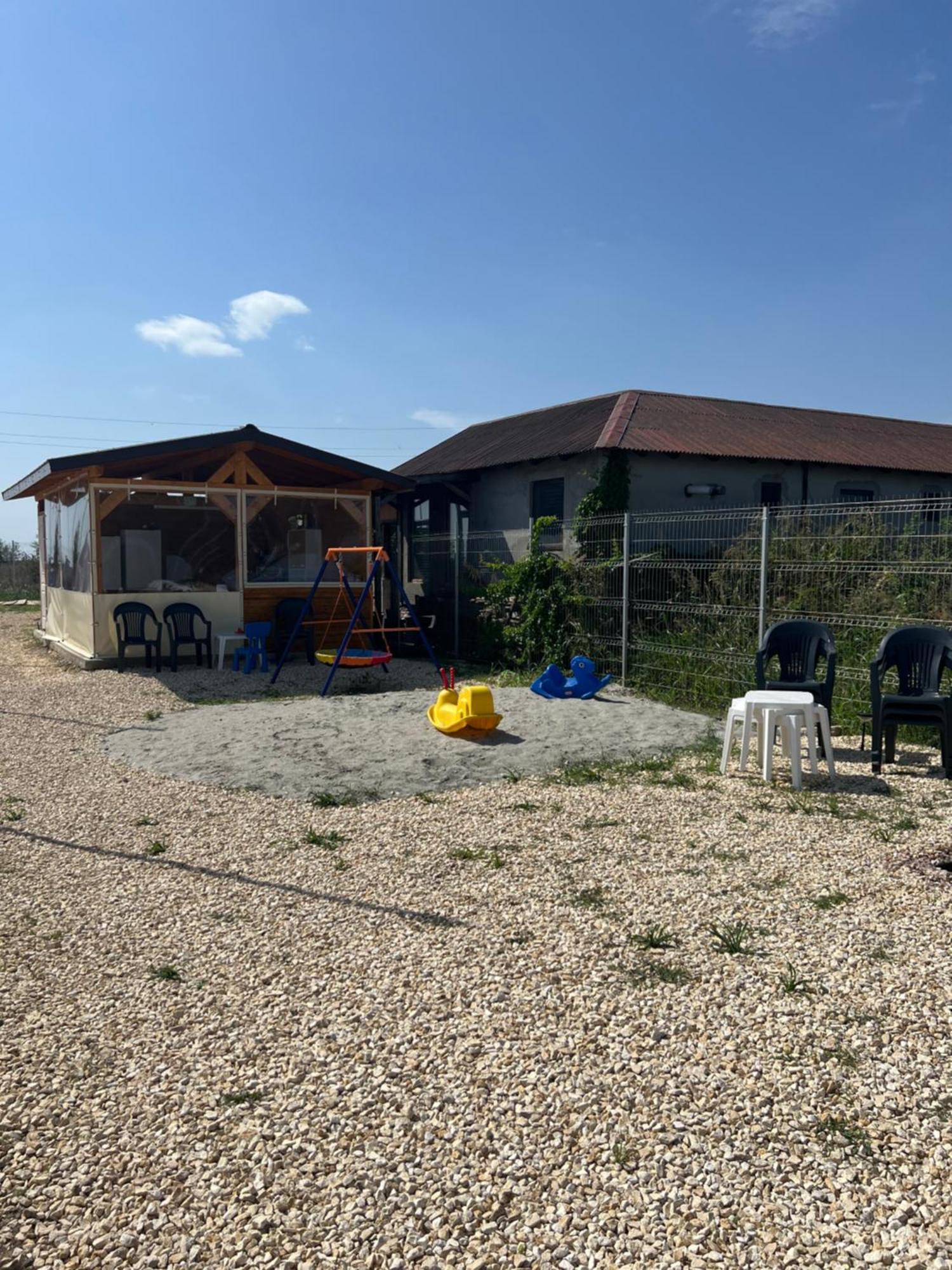 Meme Glamping Hotell Corbu  Eksteriør bilde